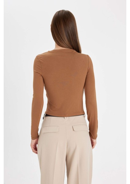 Slim Fit Dar Kesim Kayık Yaka Basic Düz Uzun Kollu Bluz D5300AX24AU