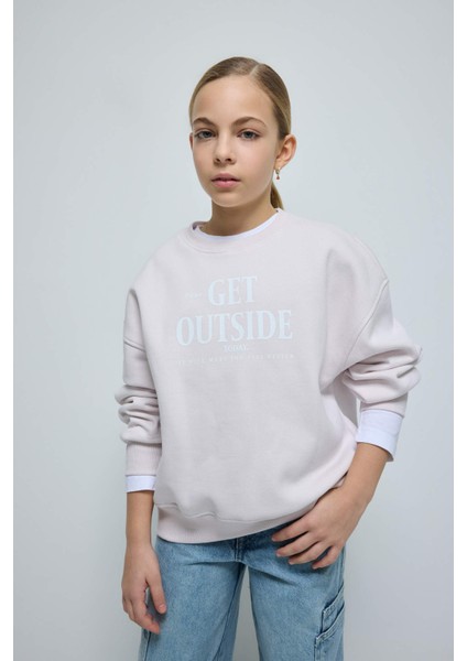Kız Çocuk Oversize Geniş Kalıp Bisiklet Yaka Sırt Baskılı İçi Yumuşak Tüylü Sweatshirt D4297A824WN