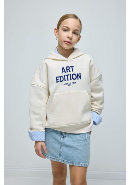 Kız Çocuk Oversize Geniş Kalıp Kapüşonlu Baskılı İçi Yumuşak Tüylü Sweatshirt D4296A824WN