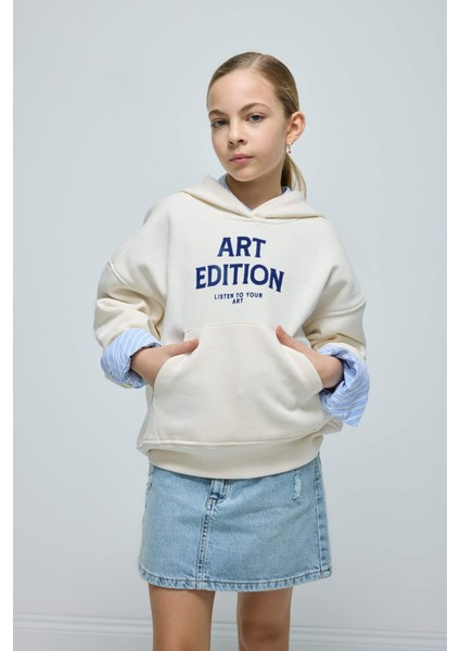 Kız Çocuk Oversize Geniş Kalıp Kapüşonlu Baskılı İçi Yumuşak Tüylü Sweatshirt D4296A824WN