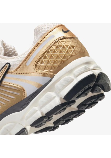 Zoom Vomero 5 Metallic Gold Kadın Sneaker Ayakkabı-Sprtx fırsatları