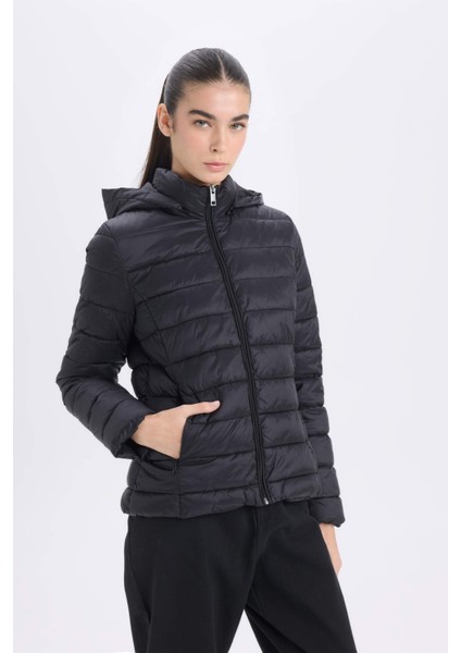 Su Geçirmez Hafif Şişme Mont Kapüşonlu Kapitoneli Fermuarlı Cepli Basic Düz Mevsimlik B2030AX25SP