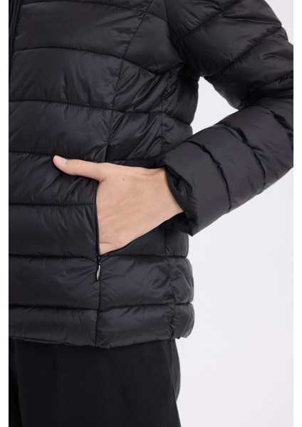 Su Geçirmez Hafif Şişme Mont Kapüşonlu Kapitoneli Fermuarlı Cepli Basic Düz Mevsimlik B2030AX25SP