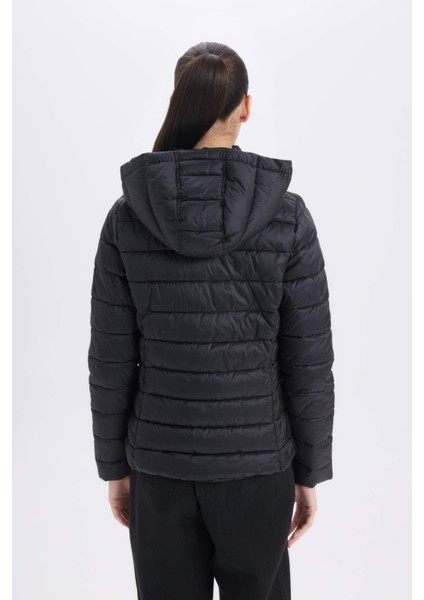 Su Geçirmez Hafif Şişme Mont Kapüşonlu Kapitoneli Fermuarlı Cepli Basic Düz Mevsimlik B2030AX25SP