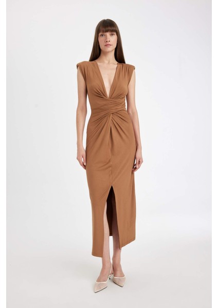 V Yaka Yırtmaçlı Drapeli Kolsuz Maxi Elbise D5260AX24AU