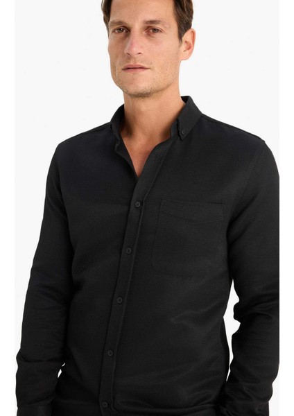 Slim Fit Dar Kesim Polo Yaka Dokulu Uzun Kollu Siyah Gömlek T2066AZ25SP