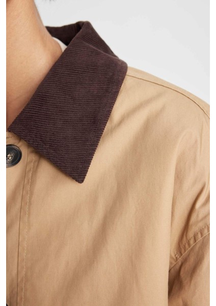 Polo Yaka Mevsimlik Hafif Mont Düğmeli Cepli Apoletli Basic Düz D6752AX24AU