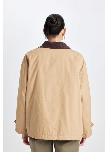 Polo Yaka Mevsimlik Hafif Mont Düğmeli Cepli Apoletli Basic Düz D6752AX24AU