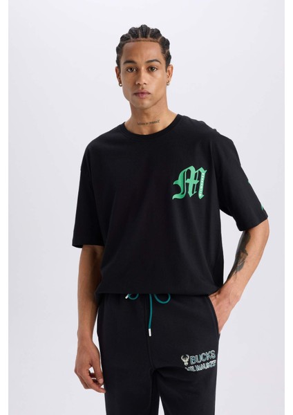 Fit NBA Milwaukee Bucks Oversize Geniş Kalıp Bisiklet Yaka Kısa Kollu Tişört B3910AX25SP