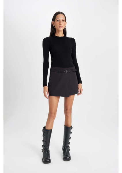 A Kesim Yüksek Bel Kemerli Asimetrik Şort Etek D6448AX24HS