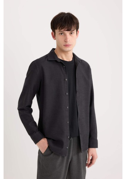Slim Fit Dar Kesim Pamuklu Basic Düz Uzun Kollu Siyah Gömlek A4644AX25SP