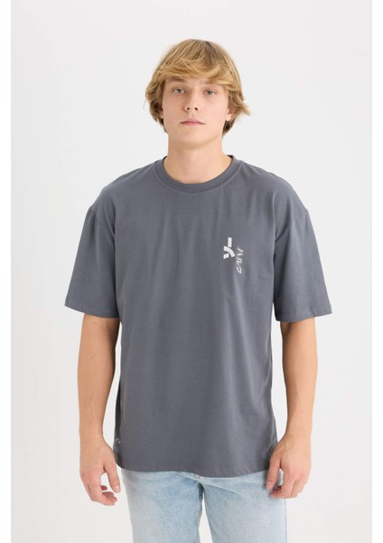 %100 Pamuk Marvel Boxy Fit Bisiklet Yaka Sırt Baskılı Kısa Kollu Tişört D6784AX25SP