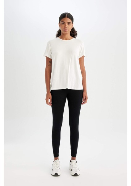 Fit Standart Fit Bisiklet Yaka Sporcu Basic Düz Kısa Kollu Tişört D1904AX24AU