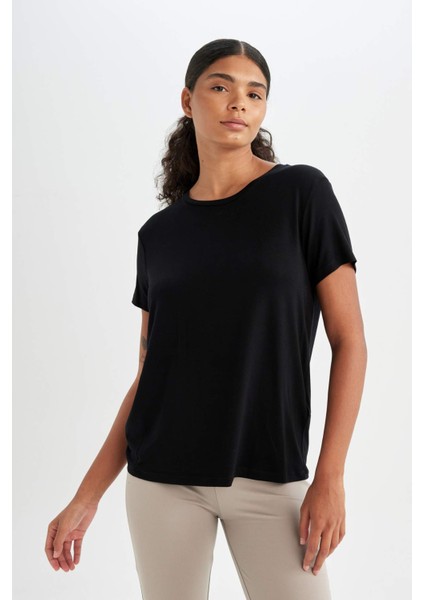 Fit Standart Fit Bisiklet Yaka Sporcu Basic Düz Kısa Kollu Tişört D1904AX24AU