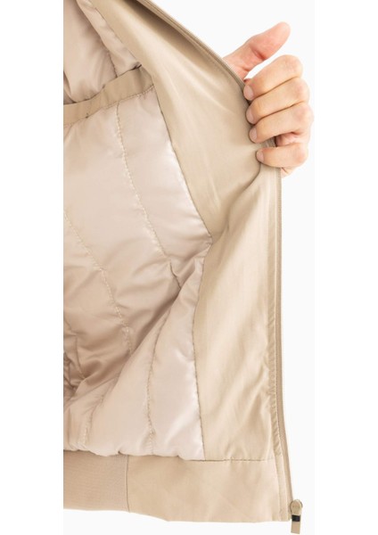 Su Geçirmez Regular Fit Bomber Kolej Yaka Fermuarlı Çift Cepli Mevsimlik Hafif Mont D5976AX24WN