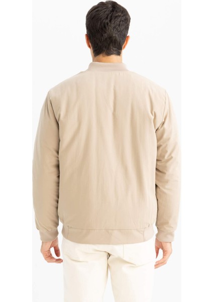 Su Geçirmez Regular Fit Bomber Kolej Yaka Fermuarlı Çift Cepli Mevsimlik Hafif Mont D5976AX24WN