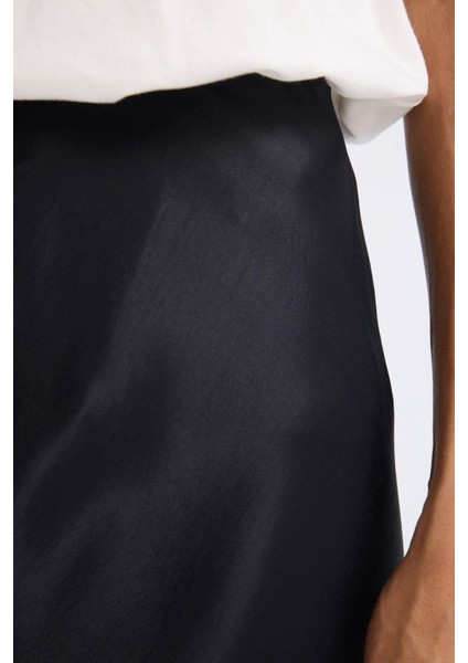 A Kesim Normal Bel Saten Maxi Etek D6930AXNS