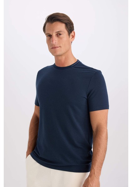 Slim Fit Dar Kesim Bisiklet Yaka Krinkıl Kısa Kollu Tişört D7225AX25SP