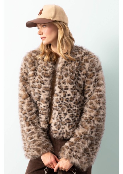 Regular Fit Leopar Desenli Kısa Suni Kürk Ceket Mont D6650AX24WN