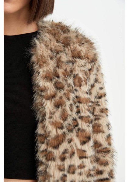 Regular Fit Leopar Desenli Kısa Suni Kürk Ceket Mont D6650AX24WN