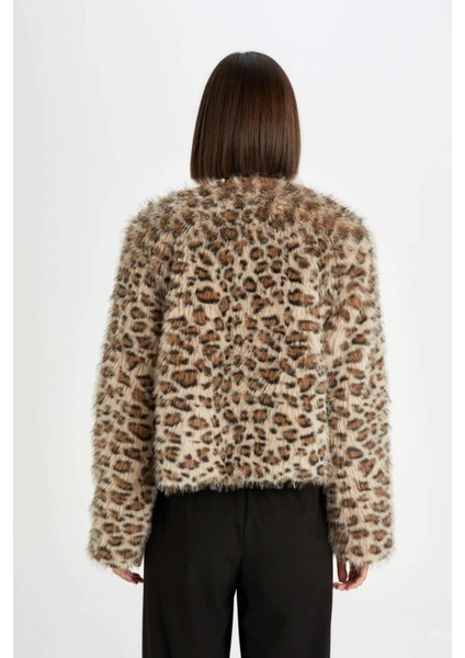 Regular Fit Leopar Desenli Kısa Suni Kürk Ceket Mont D6650AX24WN