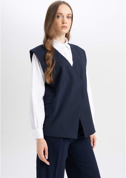 V Yaka Düğmeli Cep Kapaklı Blazer Yelek D6246AX24AU