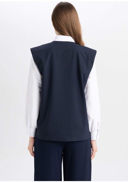 V Yaka Düğmeli Cep Kapaklı Blazer Yelek D6246AX24AU