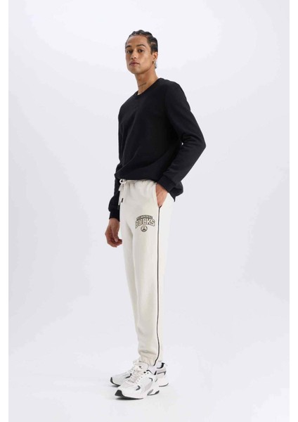 Fit NBA Milwaukee Bucks Jogger Eşofman Altı Standart Fit Cepli Esnek Bantlı Paça Skuba Dalgıç Kumaş D6725AX25SP