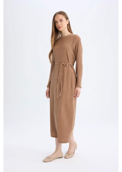 Regular Fit Bürümcük Uzun Kollu Bağcıklı Midi Elbise D5024AX24AU