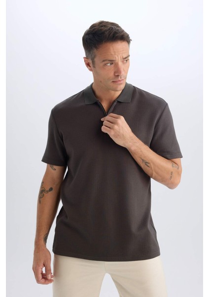Regular Fit Polo Yaka Yarım Fermuarlı Kısa Kollu Tişört