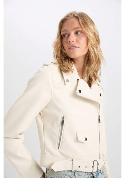 Su Geçirmez Crop Biker Ceket Suni Deri Kruvaze Yaka Fermuarlı Cepli Kemerli Mevsimlik Y7168AZ25SP