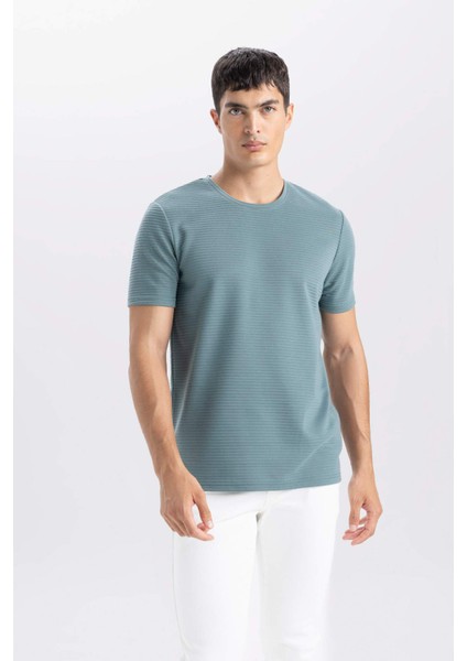 Slim Fit Dar Kesim Bisiklet Yaka Basic Düz Kısa Kollu Tişört M6608AZ25SP