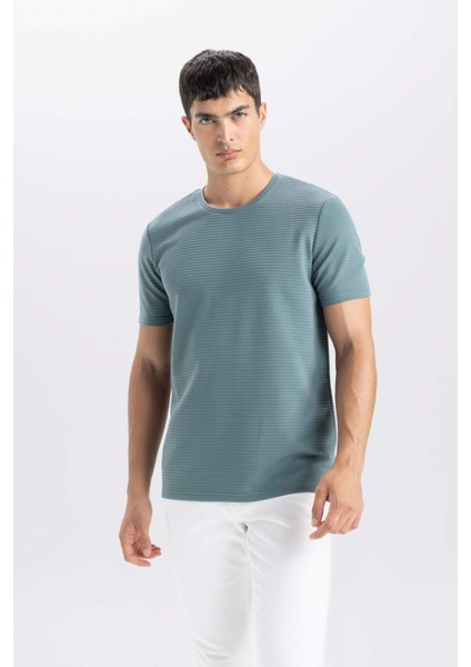 Slim Fit Dar Kesim Bisiklet Yaka Basic Düz Kısa Kollu Tişört M6608AZ25SP