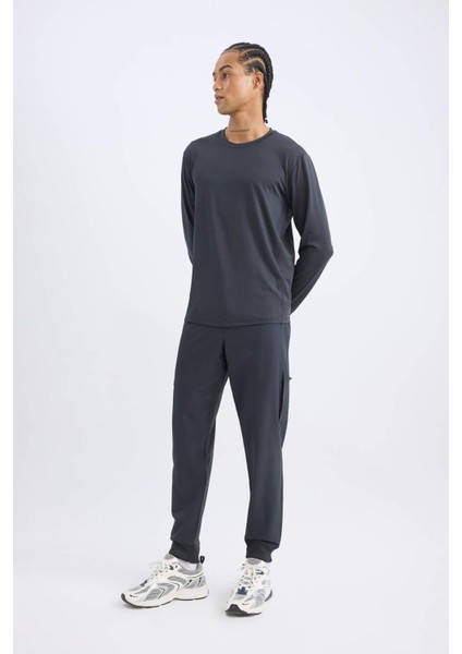 Fit Sporcu Jogger Eşofman Altı Standart Fit Beli Bağcıklı Basic Düz Lastikli Paça Cepli D1901AX24AU