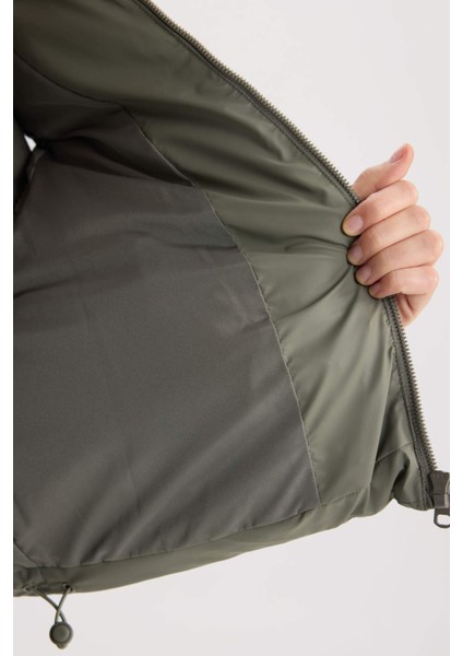 Regular Fit Dik Yaka Kapitoneli Fermuarlı Cepli Şişme Yelek D5759AX25SP