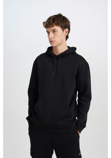 Regular Fit Kapüşonlu Kanguru Cepli İçi Yumuşak Tüylü Basic Düz Sweatshirt X8283AZ25SP