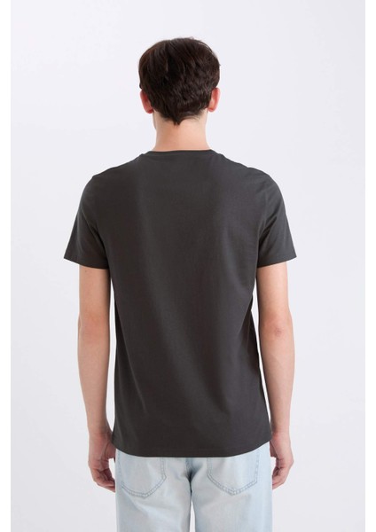 %100 Pamuk Slim Fit Dar Kesim Bisiklet Yaka Baskılı Kısa Kollu Tişört D5566AX25SP