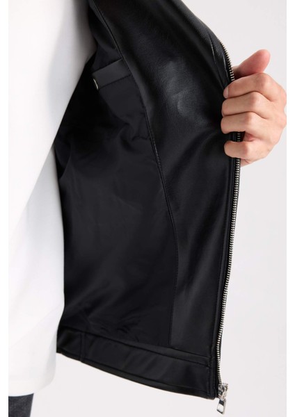 Su ve Rüzgar İtici Slim Fit Dar Kesim Mevsimlik Astarlı Fermuarlı İç Cepli Suni Deri Biker Mont C5715AX25SP