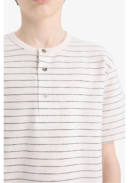 Erkek Çocuk Hakim Yaka Çizgili Kısa Kollu Tişört C2602A825SM