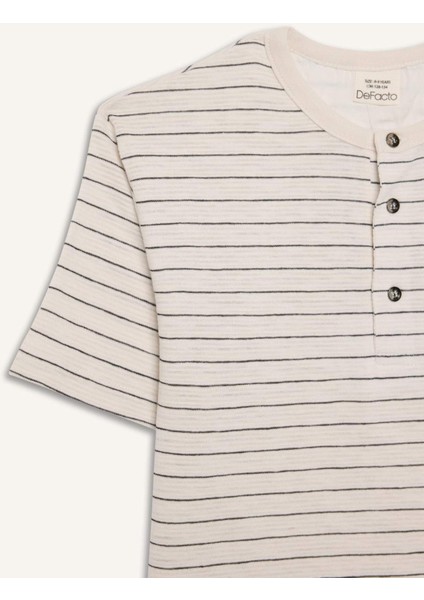 Erkek Çocuk Hakim Yaka Çizgili Kısa Kollu Tişört C2602A825SM