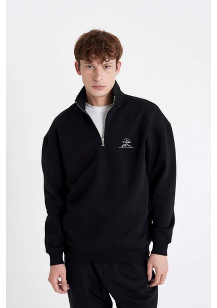 Comfort Regular Fit Rahat Kalıp Fermuarlı Dik Yaka Baskılı Sweatshirt C6132AX25SP