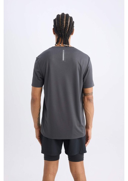 Fit Hızlı Kuruyan Slim Fit Dar Kesim Bisiklet Yaka Baskılı Sporcu Kısa Kollu Tişört