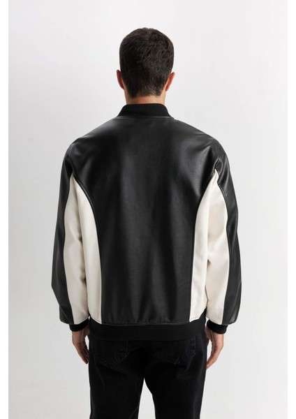 Su İtici Regular Fit Bomber Kolej Yaka Çıtçıt Kapamalı Cepli Mevsimlik Hafif Mont D6242AX25SP