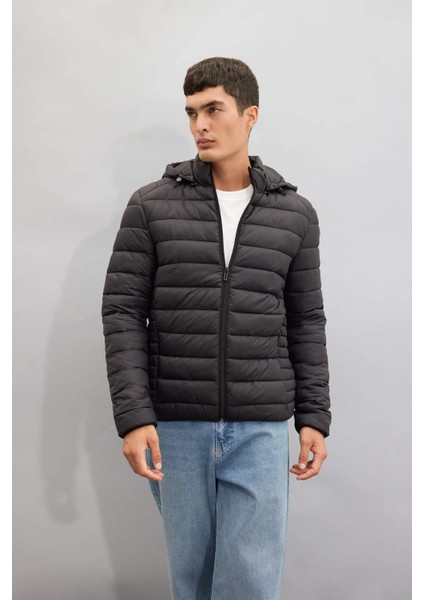 Su İtici Slim Fit Dar Kesim İç Cep Detaylı Kapüşonlu Fermuarlı Cepli Şişme Mont N4661AZ25SP