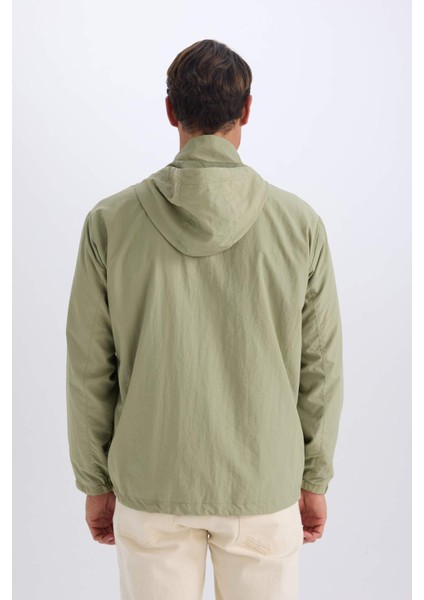 Regular Fit Kapüşonlu Fermuarlı Cepli Mevsimlik Baharlık Yağmurluk