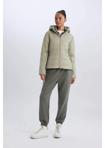 DeFactoFit Su İtici Cepli Fermuarlı Kapüşonlu Mont D6089AX25SP