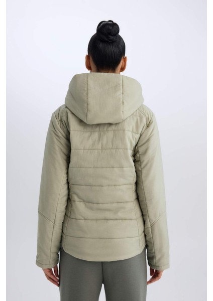 DeFactoFit Su İtici Cepli Fermuarlı Kapüşonlu Mont D6089AX25SP