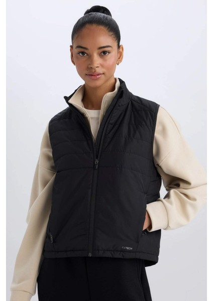 DeFactoFit Su İtici Regular Fit Fermuarlı Sporcu Yelek D6081AX25SP