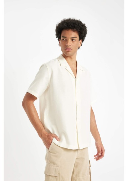 Regular Fit Yazlık Apaş Yaka Kısa Kollu Gömlek