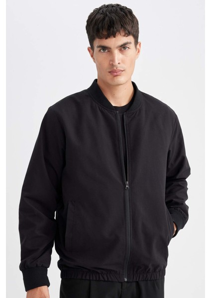 Su İtici Regular Fit Kolej Yaka Fermuarlı Cepli Mevsimlik Baharlık Bomber Mont D7447AX24AU